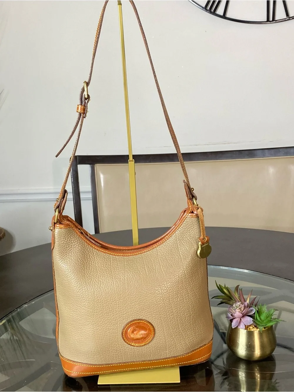 VTG Dooney & Bourke All Weather Leather Taupe Hobo Shoulder Bag British Tan
